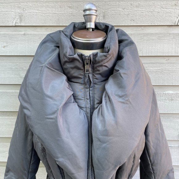 Women's Gray Down-filled Puffer Jacket - Picture 3 of 7
